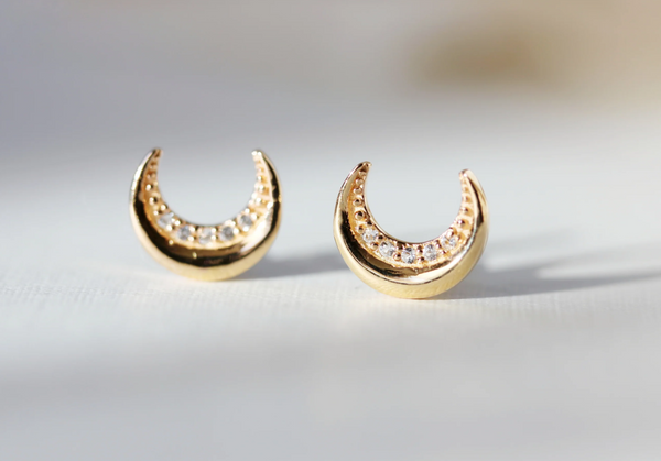 Moonlit Studs